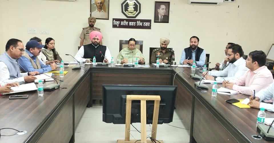 Divisional Commissioner held a meeting with the officials regarding the preparations for the state level function